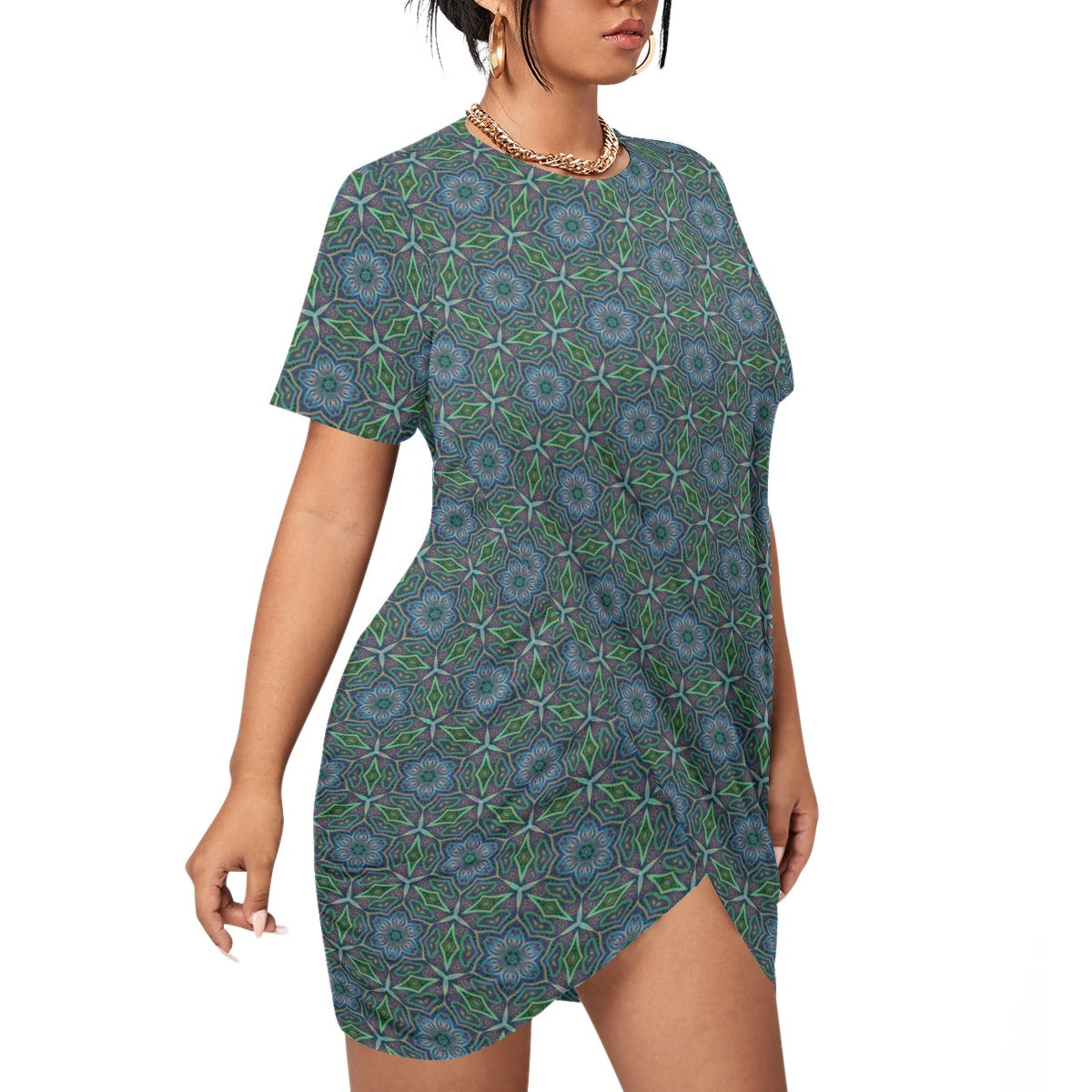 All-Over Print Women’s Stacked Hem Dress With Short Sleeve（Plus Size）