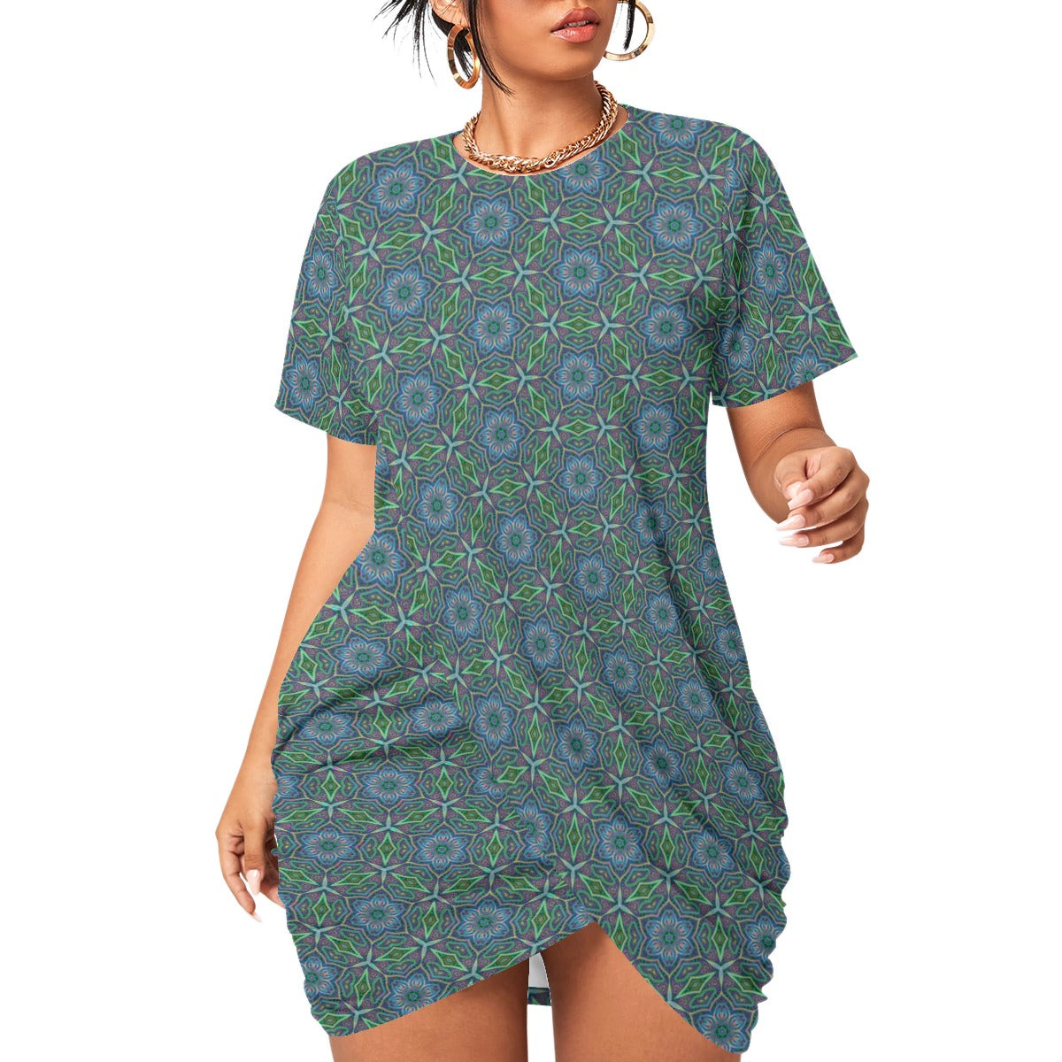 All-Over Print Women’s Stacked Hem Dress With Short Sleeve（Plus Size）